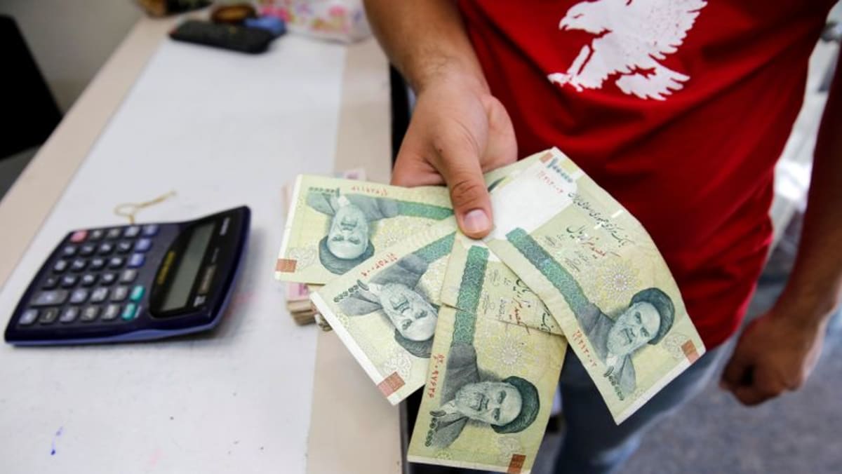 Mata uang Iran jatuh karena pembicaraan nuklir tampaknya menemui jalan buntu