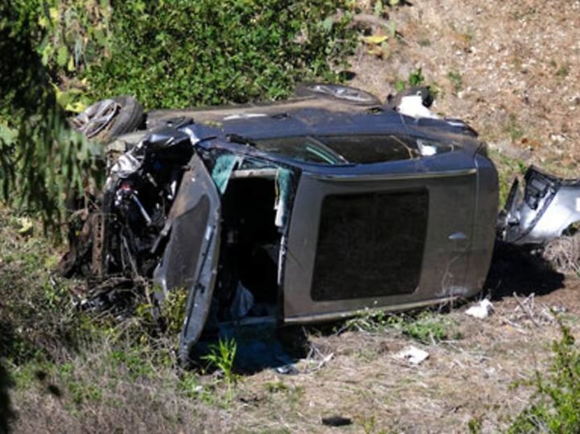 Golf great Tiger Woods suffers serious leg injuries in car wreck Golf great Tiger Woods suffers serious leg injuries in car wreck
