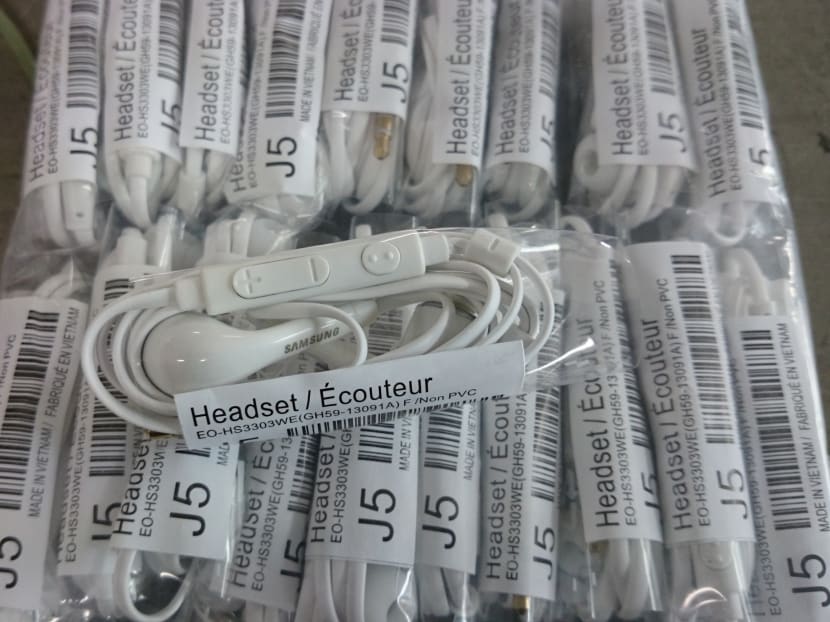 Singapore Customs Seizes More Than 2 300 Counterfeit Goods TODAY