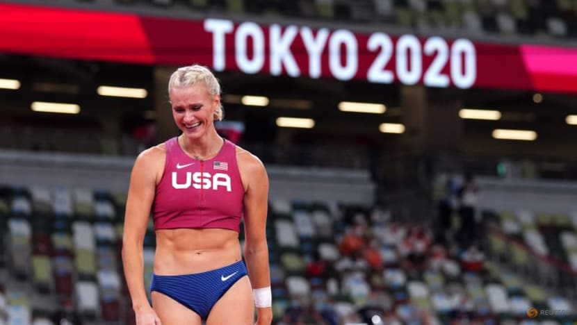 Olympics-Athletics-American Nageotte overcomes shaky start to vault to gold Olympics-Athletics-American Nageotte overcomes shaky start to vault to gold