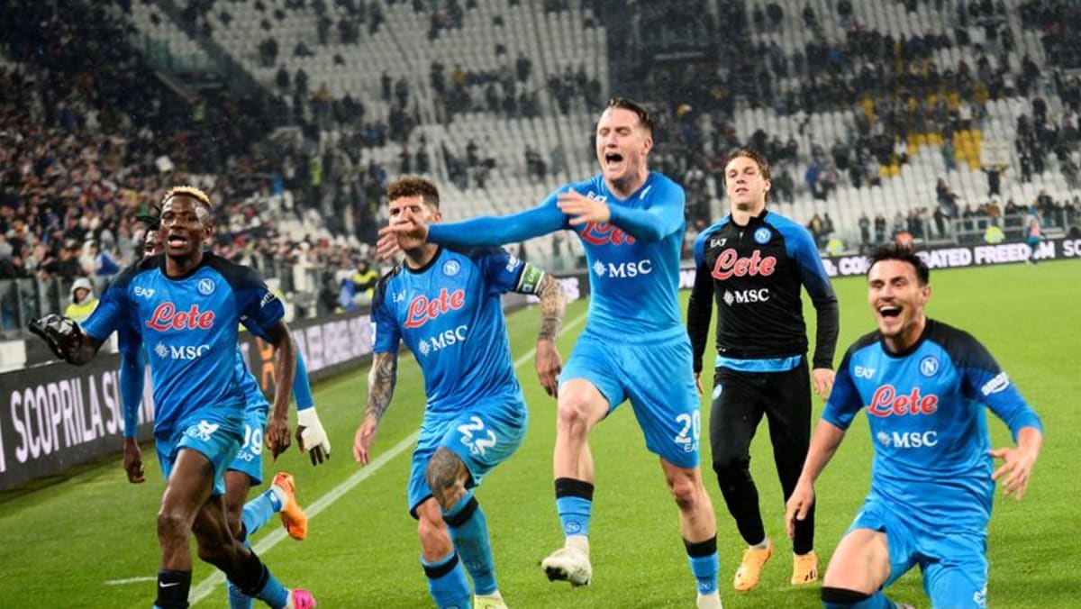 Napoli di ambang gelar Serie A pertama dalam 33 tahun