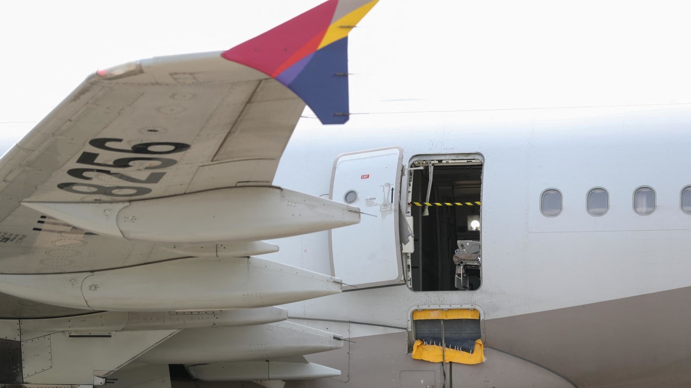 乘客擅自打开机舱门 韩亚航空估计得花66万元维修