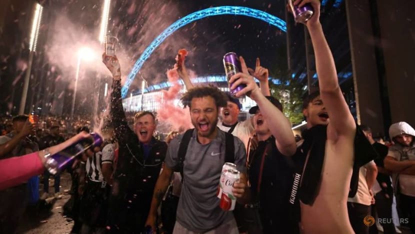 Lack of COVID-19 awareness at Euro final 'devastating': WHO Lack of COVID-19 awareness at Euro final 'devastating': WHO