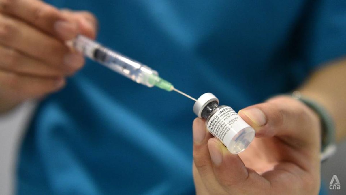 Status vaksinasi lengkap untuk sekitar 1.000 orang yang mengambil sampel non-mRNA diperkirakan akan habis masa berlakunya sesuai tenggat waktu