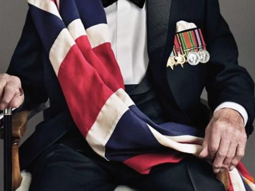 Racing great Hamilton, fundraiser Captain Tom top GQ awards Racing great Hamilton, fundraiser Captain Tom top GQ awards