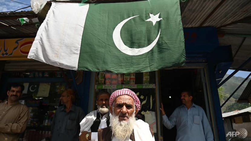 Pakistan PM Khan calls for nationwide protests over Kashmir Pakistan PM Khan calls for nationwide protests over Kashmir