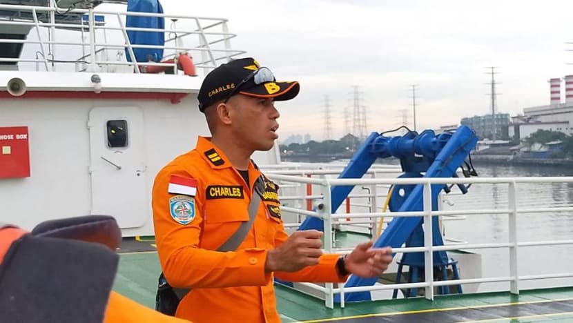 'We have to find all 62 people', says rescue commander involved in Sriwijaya Air recovery mission 'We have to find all 62 people', says rescue commander involved in Sriwijaya Air recovery mission