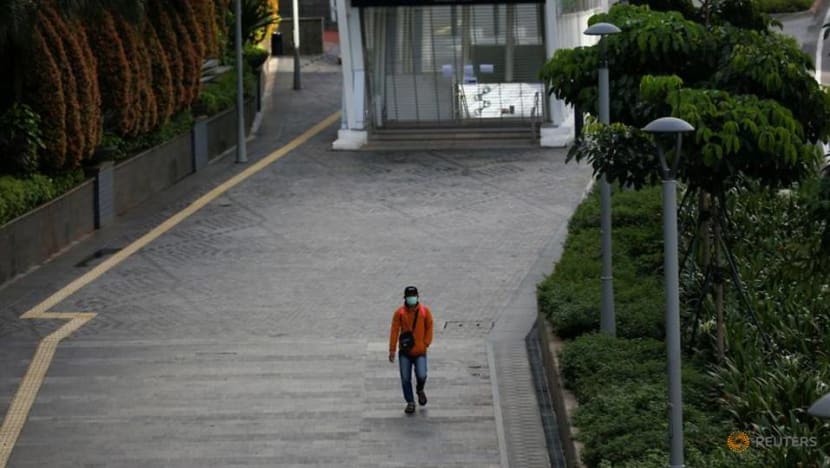 Movement of people into Jakarta set to tighten as surrounding satellite towns enact own social restrictions against COVID-19 Movement of people into Jakarta set to tighten as surrounding satellite towns enact own social restrictions against COVID-19