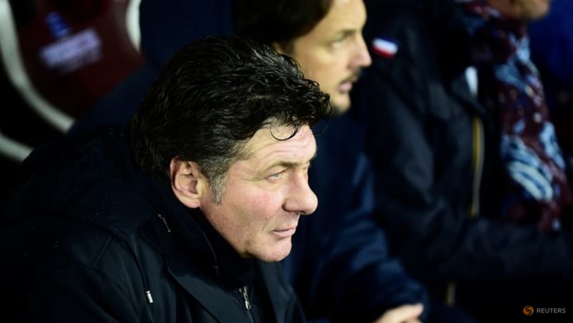 Football:
Mazzarri appointed Cagliari coach following Semplici sacking Football:
Mazzarri appointed Cagliari coach following Semplici sacking