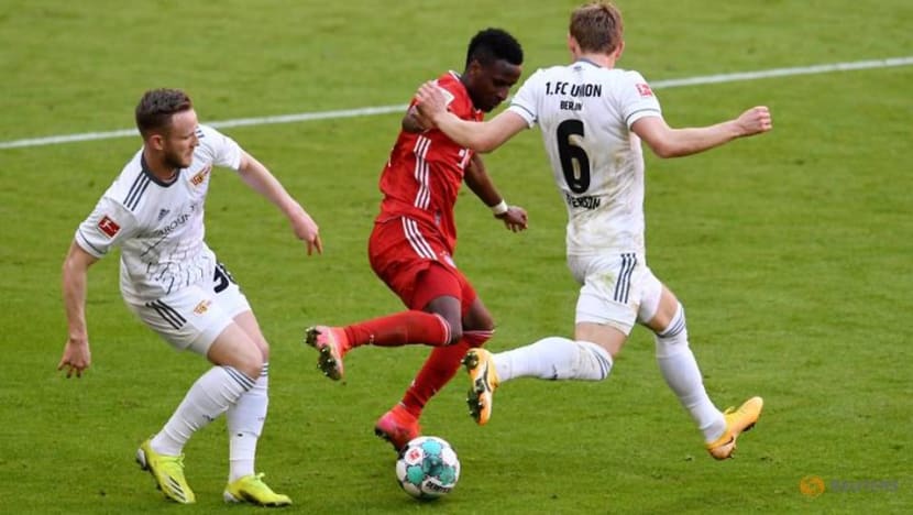Soccer-Second-string Bayern stumble to 1-1 draw versus Union Soccer-Second-string Bayern stumble to 1-1 draw versus Union