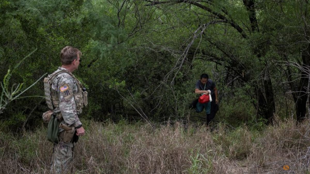 US considers easing warnings for Americans travelling to China