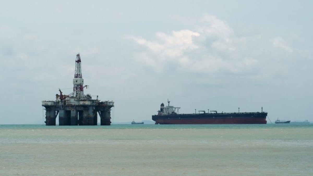 Petronas melaporkan pemeliharaan yang tidak direncanakan di ladang minyak di lepas pantai Sabah