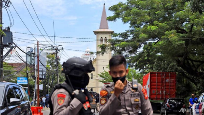 Singapore condemns bombing at Indonesia church
