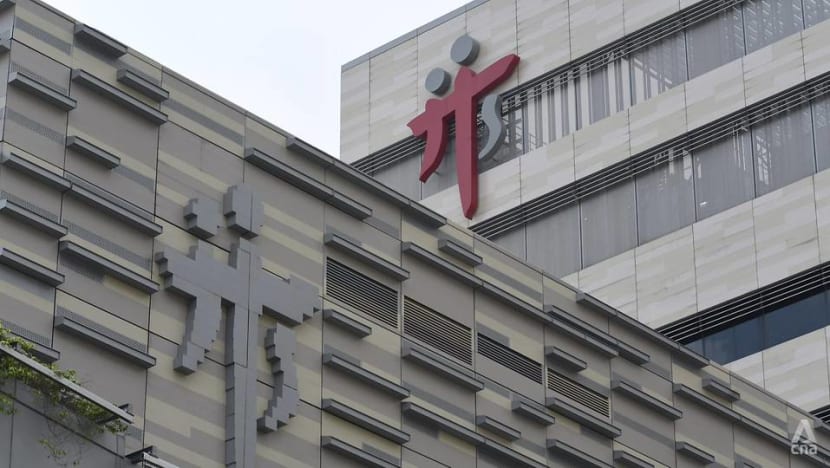 Man sues Tan Tock Seng Hospital, doctors over mother's death after cardiac arrest Man sues Tan Tock Seng Hospital, doctors over mother's death after cardiac arrest