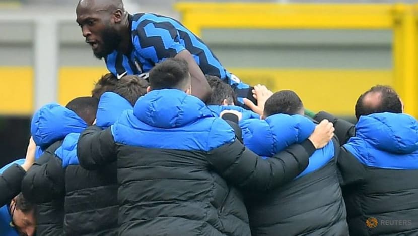 Lukaku outshines Ibrahimovic to get Inter dreaming of title Lukaku outshines Ibrahimovic to get Inter dreaming of title