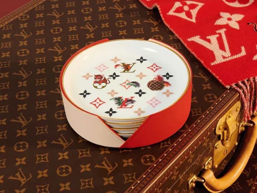 louis vuitton plates