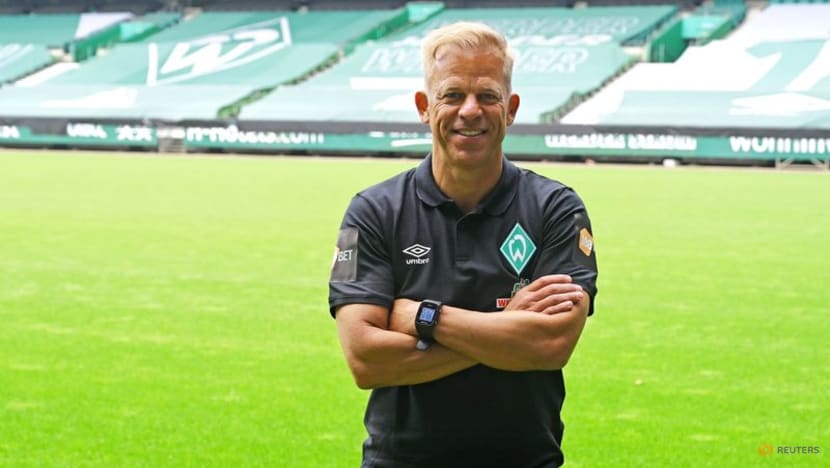 Werder coach Anfang denies using fake COVID-19 vaccine certificate Werder coach Anfang denies using fake COVID-19 vaccine certificate