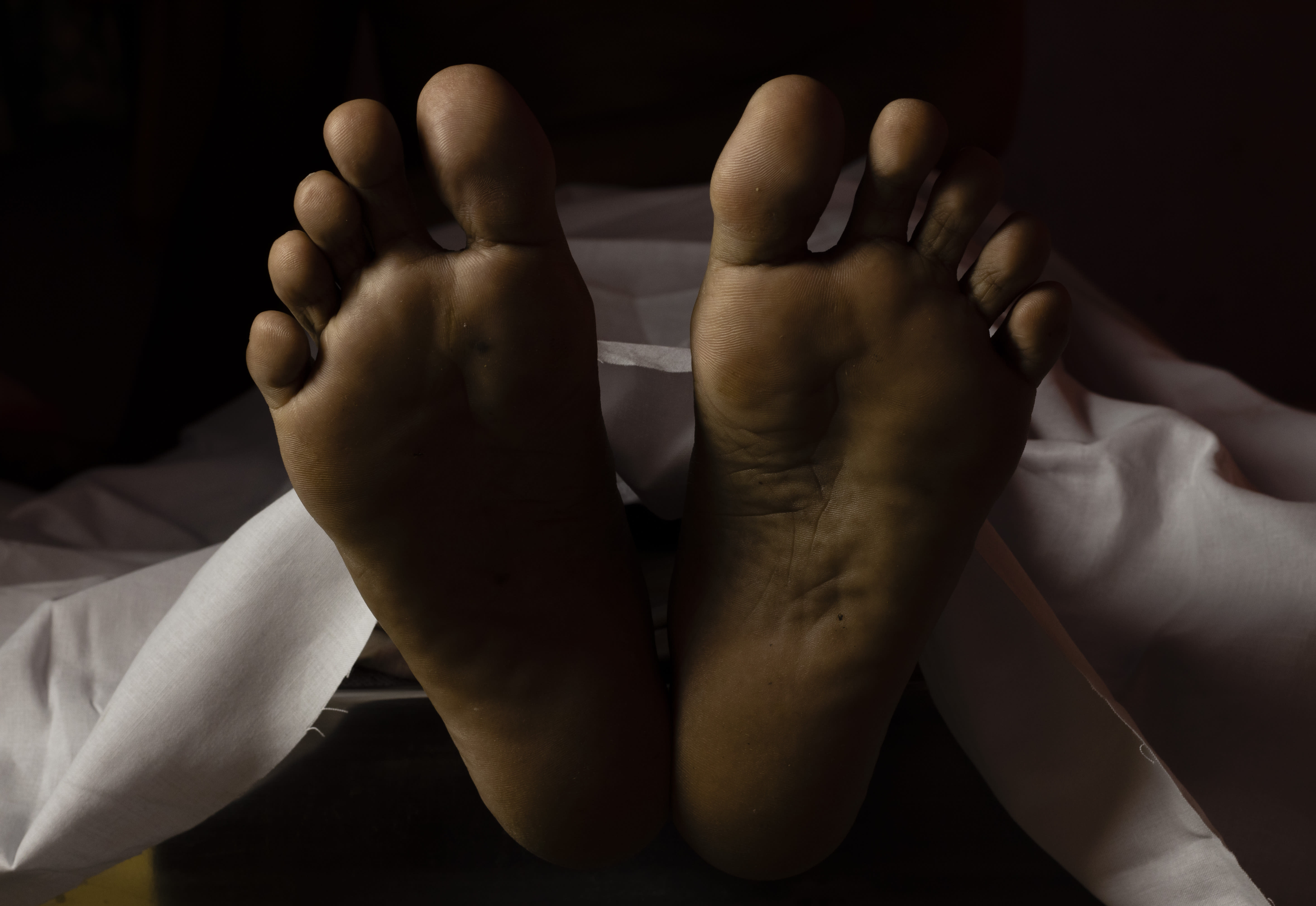 Indonesian couple keeps daughter’s corpse for 2 months in hopes she will come back alive Indonesian couple keeps daughter’s corpse for 2 months in hopes she will come back alive