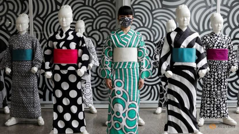 COVID-19 crisis threatens to unravel Japanese artist's kimono ambitions COVID-19 crisis threatens to unravel Japanese artist's kimono ambitions