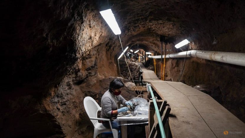 Below a pyramid, a treasure trove sheds new light on ancient Mexican rites Below a pyramid, a treasure trove sheds new light on ancient Mexican rites
