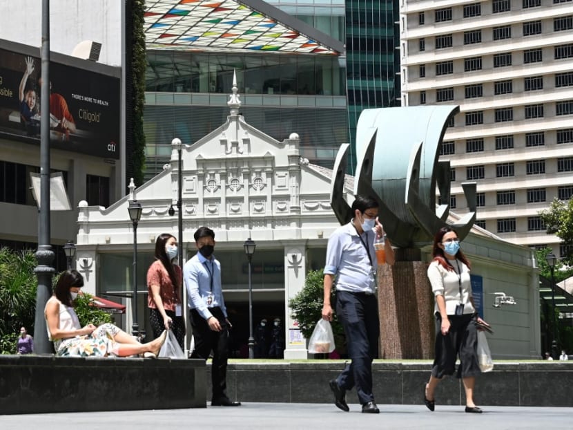 ‘Unusually high’ 5,324 new Covid-19 cases in Singapore; 10 more deaths bring tally to 349 ‘Unusually high’ 5,324 new Covid-19 cases in Singapore; 10 more deaths bring tally to 349