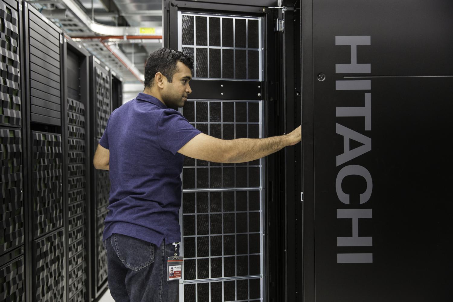 Modernise your digital core: Closing the distance between mid-range and enterprise storage Modernise your digital core: Closing the distance between mid-range and enterprise storage