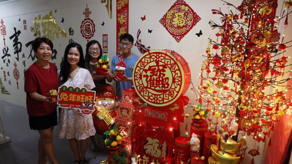 Chinese New Year Decoration Ideas: 9 DIY CNY Decor To Do With Your Kids -  Home & Decor Singapore