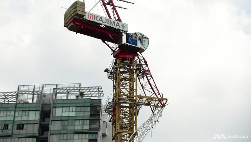 1 dead after crane collapses at construction site of new TTSH rehab facility 1 dead after crane collapses at construction site of new TTSH rehab facility