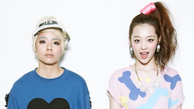 Sulli 27岁冥诞　f(x) Amber发嘟嘴旧照悼念