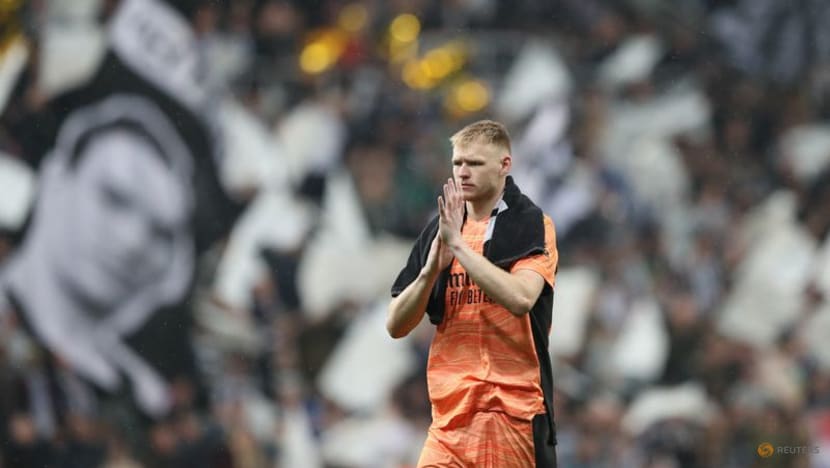 Arsenal falter in Champions League race with defeat by Newcastle Arsenal falter in Champions League race with defeat by Newcastle