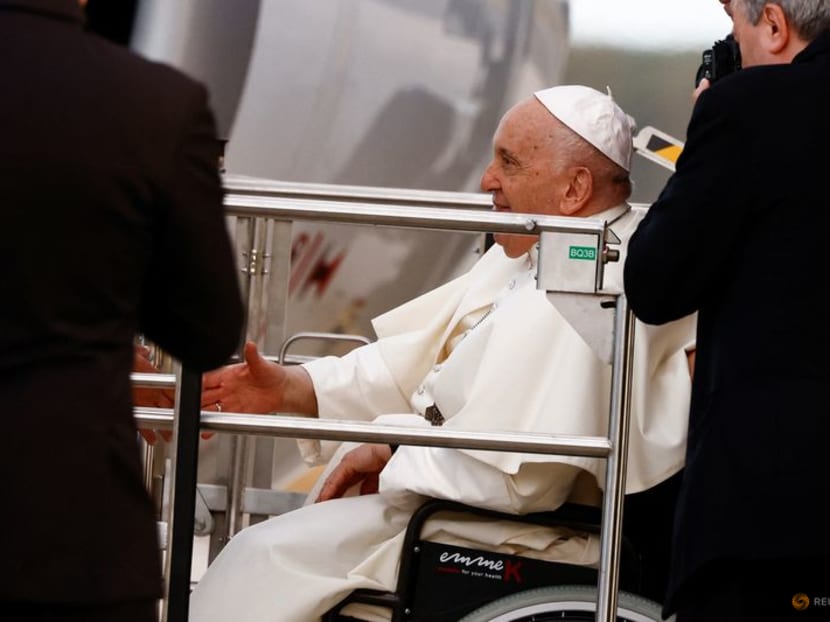 Pope, arriving in Portugal, promises to 'stir things up' TODAY