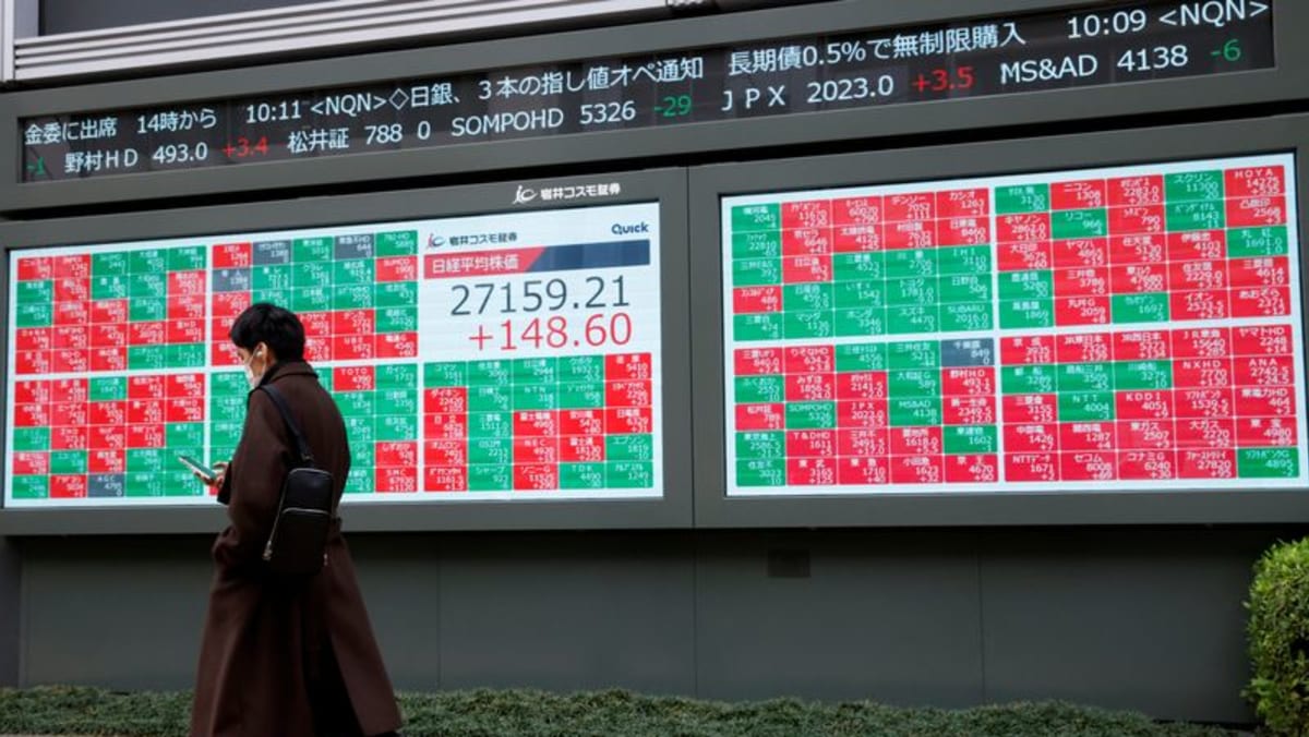 Ketika Nikkei melonjak, investor Jepang bergegas keluar