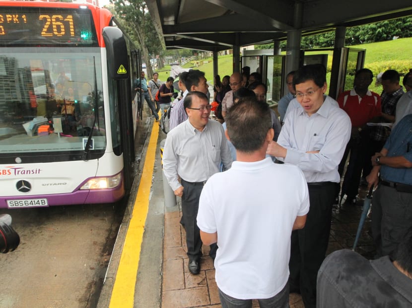 Bus operators could be fined S$4,000 for every 6-sec-delay