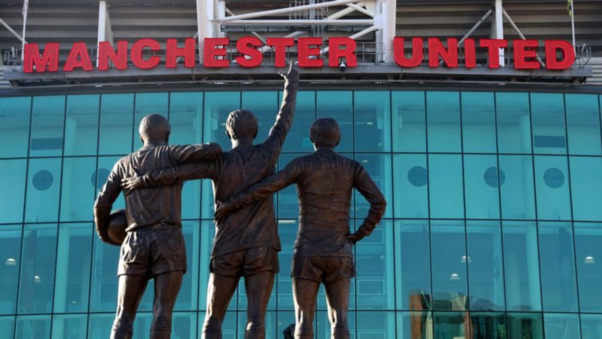 Pertarungan merek: Man Utd dan Liverpool mencari investor