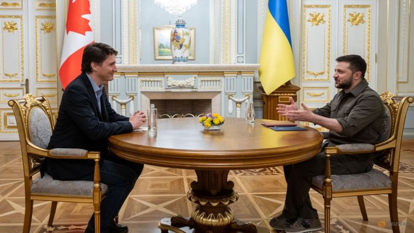 Canada's Trudeau announces new weapons for Ukraine in visit to Kyiv Canada's Trudeau announces new weapons for Ukraine in visit to Kyiv