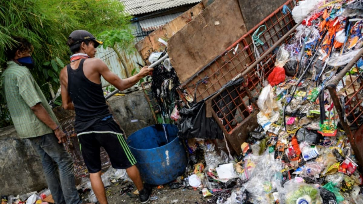recycling-firm-battles-jakarta-s-plastic-waste-emergency