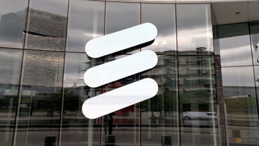Ericsson sees margin at lower end of target; pushes for cost cuts Ericsson sees margin at lower end of target; pushes for cost cuts