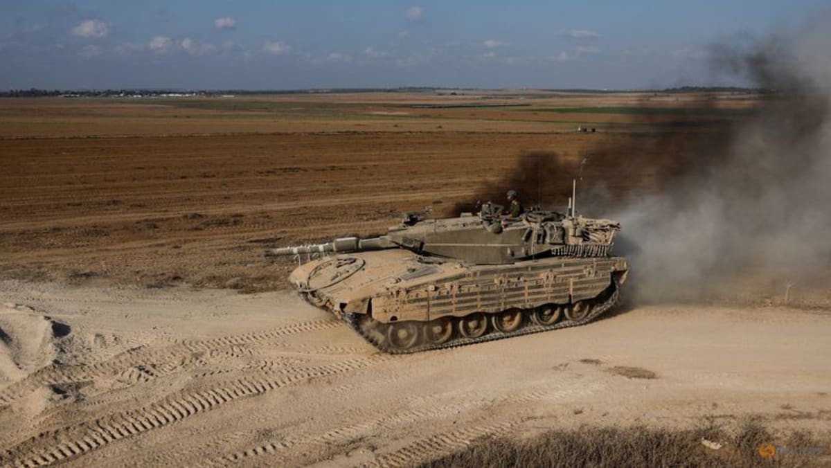 Israel pounds central Gaza, sends tanks into north of Rafah
