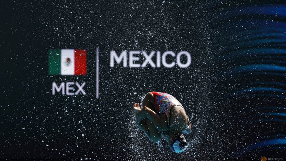 Tim artistik Meksiko mewujudkan impian Olimpiade dengan menjual handuk dan pakaian renang