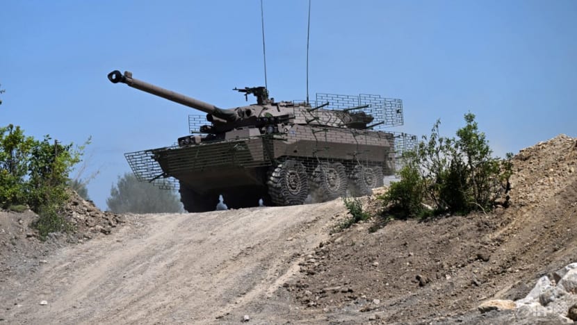 Ukraine to get more armoured vehicles but presses for tanks to fight Russia
