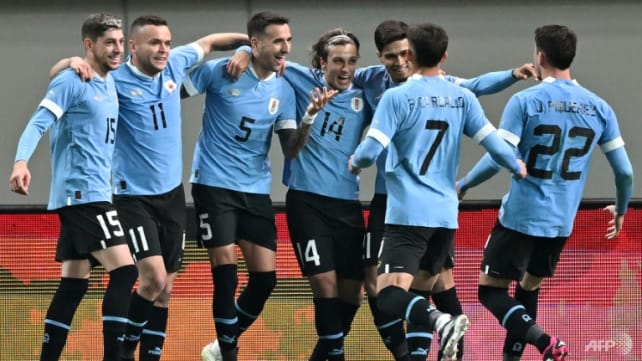 Coates, Vecino power Uruguay to South Korea win