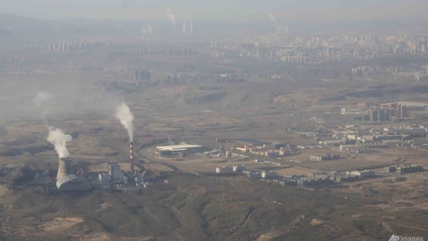 China promotes coal in setback for efforts to cut emissions