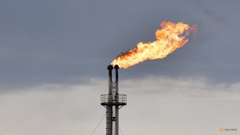 Russia's Rosneft to build pipeline to China through Mongolia Russia's Rosneft to build pipeline to China through Mongolia