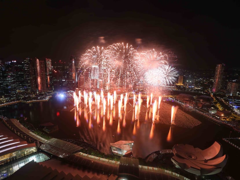 Singapore sees in New Year with fireworks, celebrations islandwide TODAY