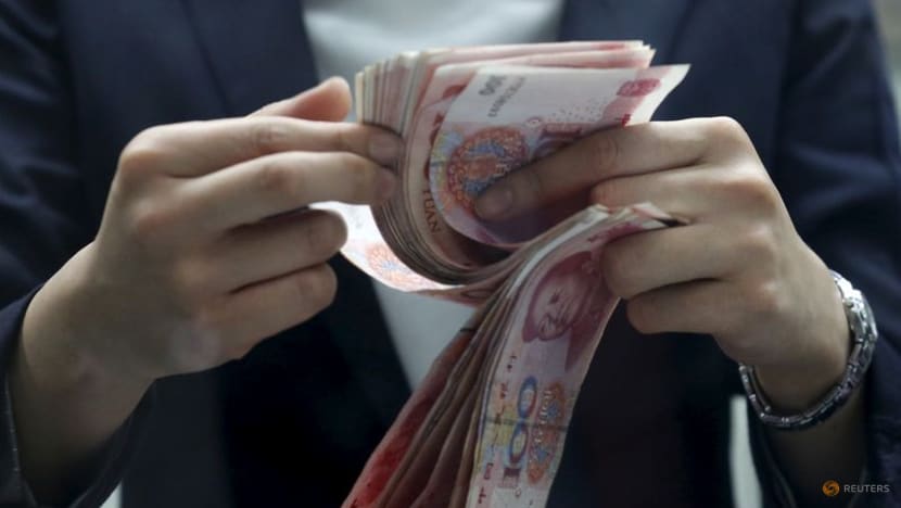 Yuan falls to lowest since 2008 global crisis, despite state bank support Yuan falls to lowest since 2008 global crisis, despite state bank support