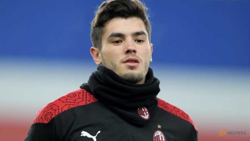 Soccer-Real Madrid midfielder Diaz returns to Milan on loan Soccer-Real Madrid midfielder Diaz returns to Milan on loan