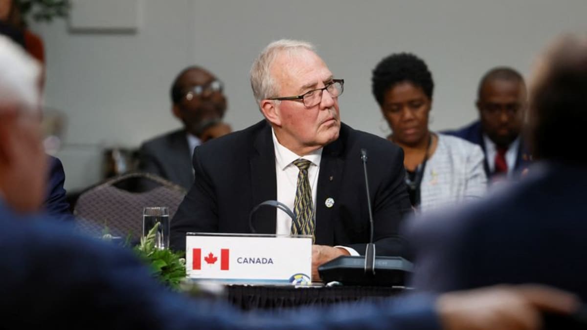 Канада раскритиковала Китай за перехват второго «небезопасного» самолета за две недели