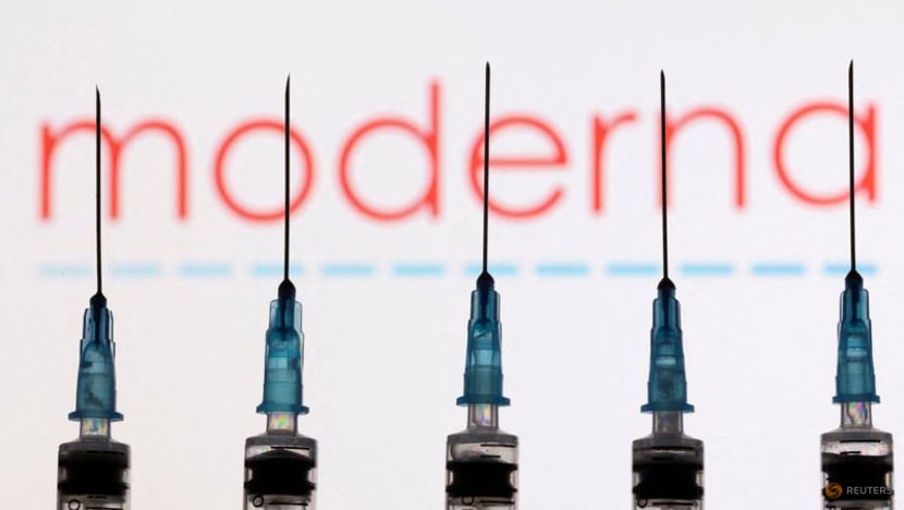Moderna combo COVID-19/flu vaccine succeeds in early-stage trial