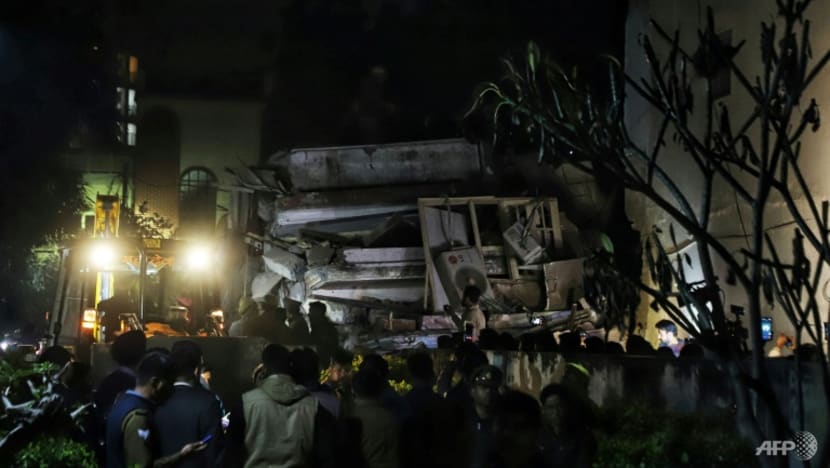 At least 3 dead, dozens trapped as building collapses in India At least 3 dead, dozens trapped as building collapses in India