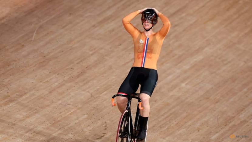 Olympics-Cycling-Heart attack survivor Braspennincx claims dream keirin gold Olympics-Cycling-Heart attack survivor Braspennincx claims dream keirin gold